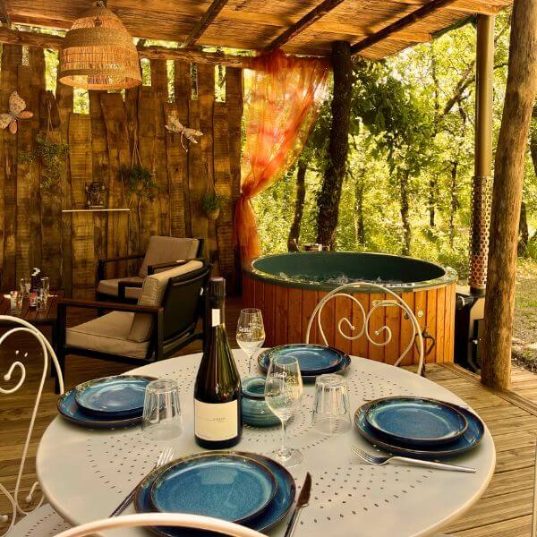 Coin Terrasse et Jacuzzi Tiny House Astéria Tarn