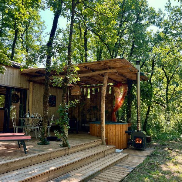 Extérieur Tiny House Astéria Terrasse et bain nordique